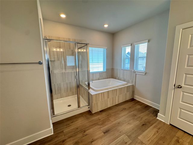 3000 Chisholm Trail RD 23, Round Rock, TX 78681