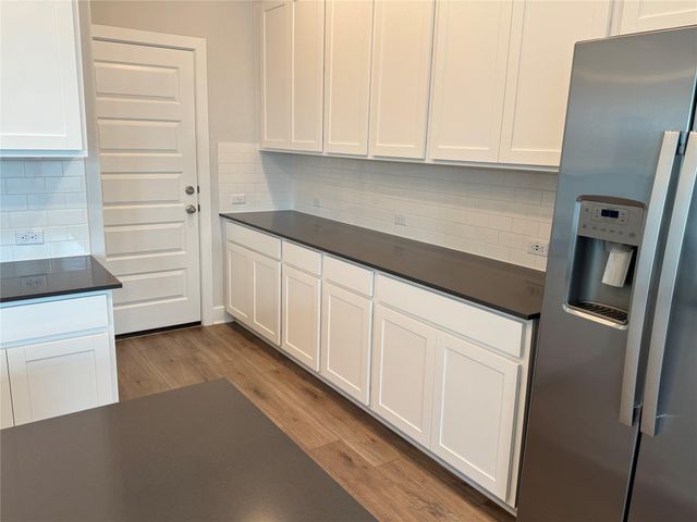 3000 Chisholm Trail RD 23, Round Rock, TX 78681