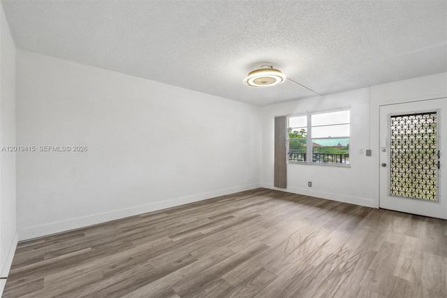13455 SW 9th Ct 314J, Pembroke Pines, FL 33027