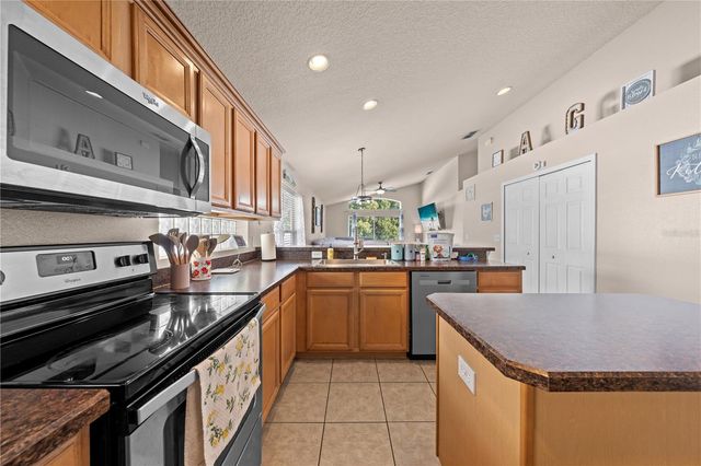 3637 BRISTOL COVE LANE, St Cloud, FL 34772