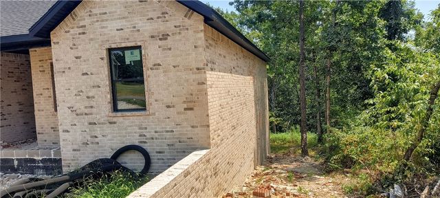 6 Carnahan Lane, Bella Vista, AR 72715