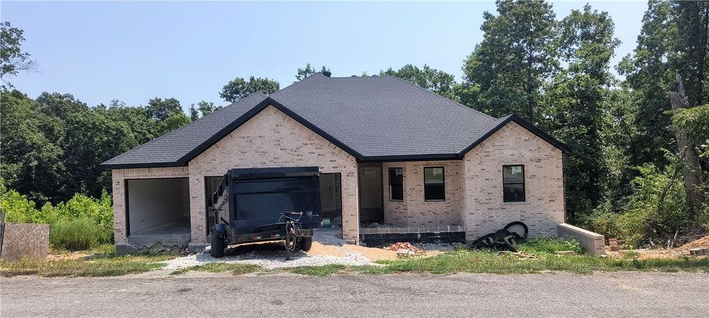 6 Carnahan Lane, Bella Vista, AR 72715