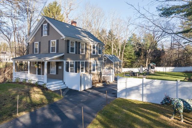 556 Wellesley Street, Weston, MA 02493