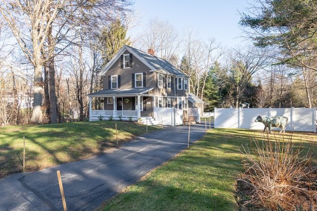 556 Wellesley Street, Weston, MA 02493