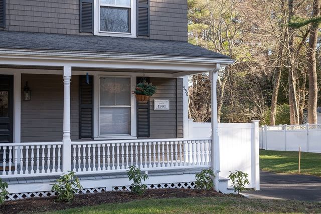 556 Wellesley Street, Weston, MA 02493