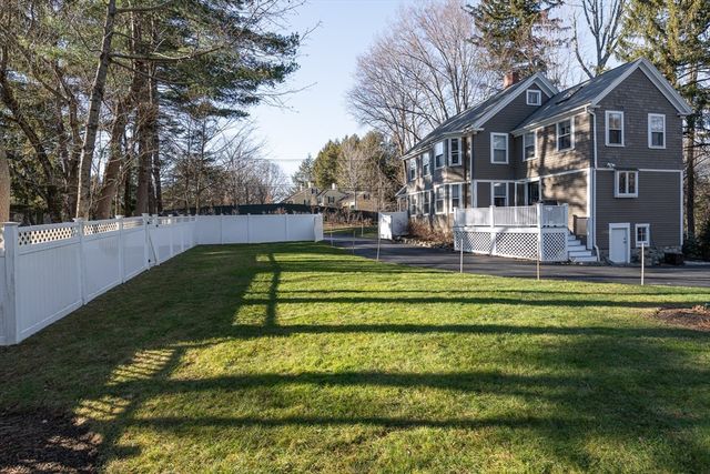 556 Wellesley Street, Weston, MA 02493