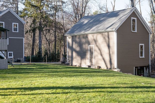 556 Wellesley Street, Weston, MA 02493