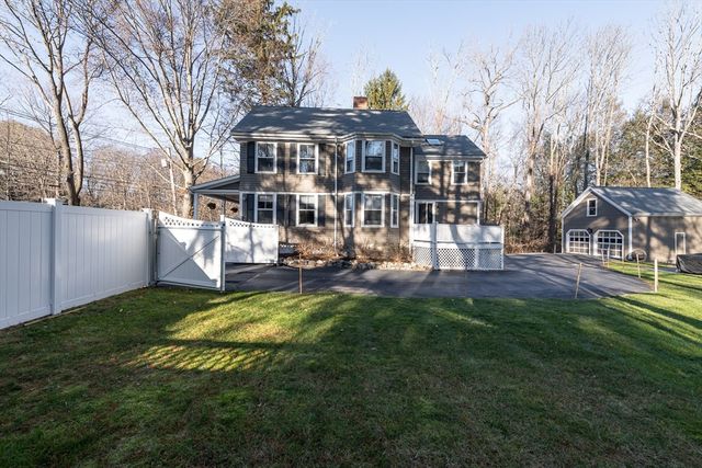 556 Wellesley Street, Weston, MA 02493