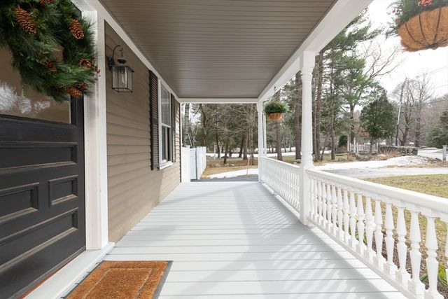 556 Wellesley Street, Weston, MA 02493