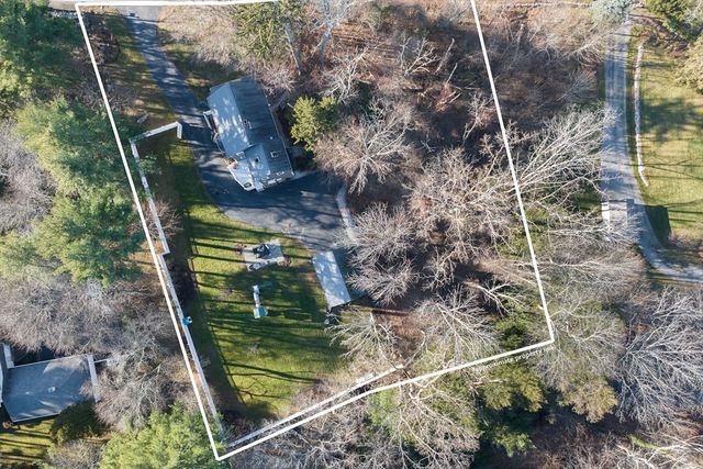 556 Wellesley Street, Weston, MA 02493