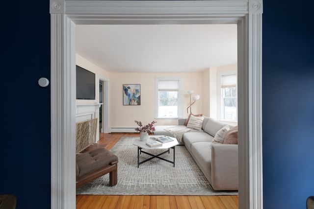 556 Wellesley Street, Weston, MA 02493