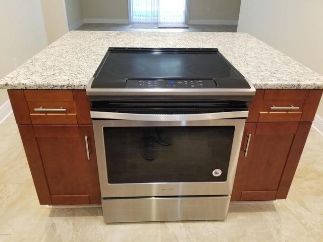 182 Ulster Lane, Melbourne, FL 32935