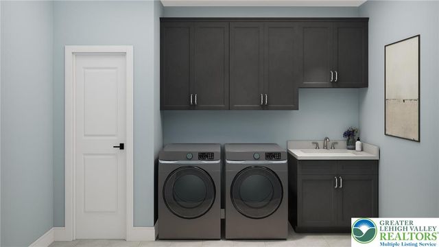 5411 Red Oak Drive, Upper Saucon Twp, PA 18036