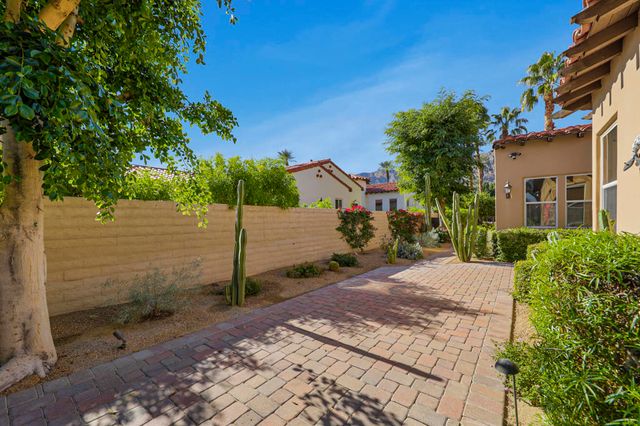 50115 Valencia Court, La Quinta, CA 92253