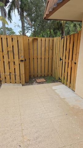 739 Mill Valley Pl 739, West Palm Beach, FL 33409