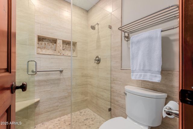 5525 E THOMAS Road E3, Phoenix, AZ 85018