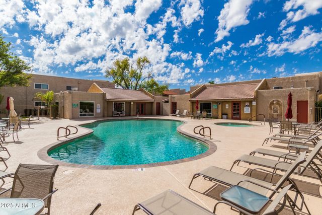 5525 E THOMAS Road E3, Phoenix, AZ 85018