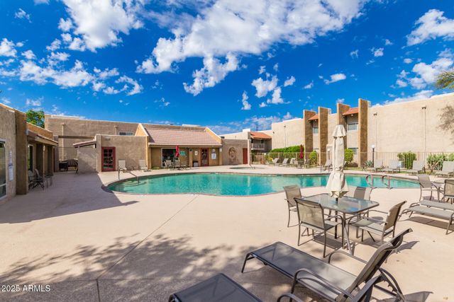 5525 E THOMAS Road E3, Phoenix, AZ 85018