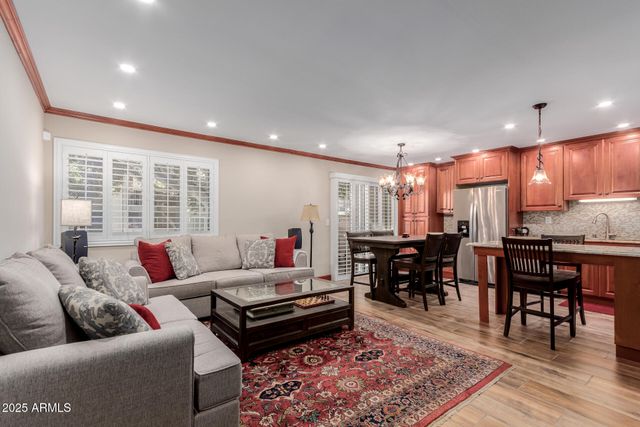 5525 E THOMAS Road E3, Phoenix, AZ 85018