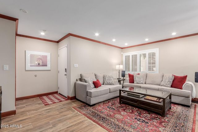 5525 E THOMAS Road E3, Phoenix, AZ 85018