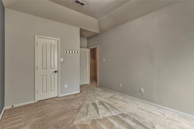 716 Crestridge Circle, Euless, TX 76040