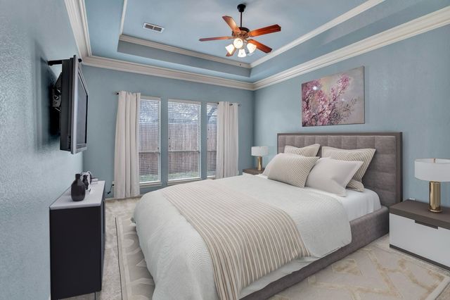 716 Crestridge Circle, Euless, TX 76040