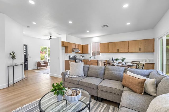 717 Nicklaus Court, Atwater, CA 95301