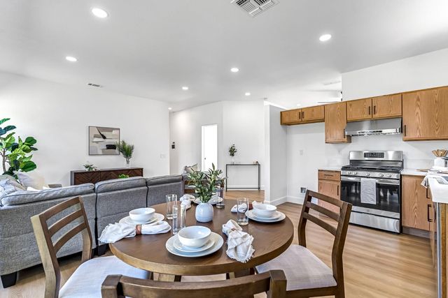 717 Nicklaus Court, Atwater, CA 95301