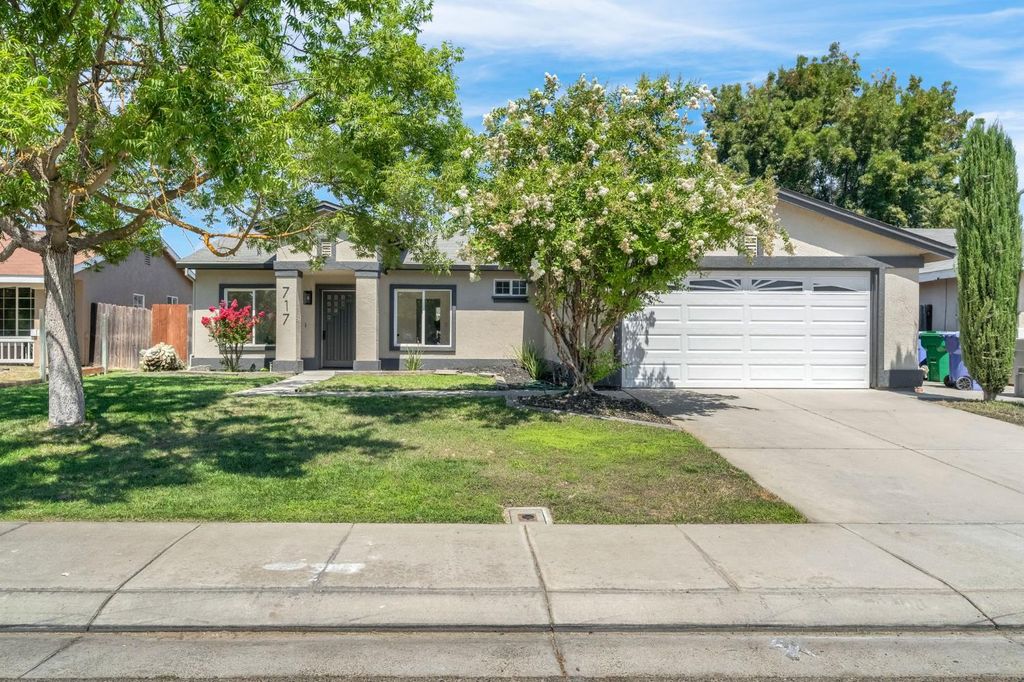 717 Nicklaus Court, Atwater, CA 95301