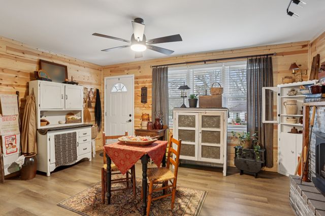 117 June Dr, Dickson, TN 37055