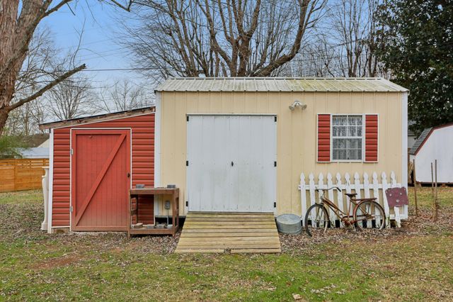 117 June Dr, Dickson, TN 37055