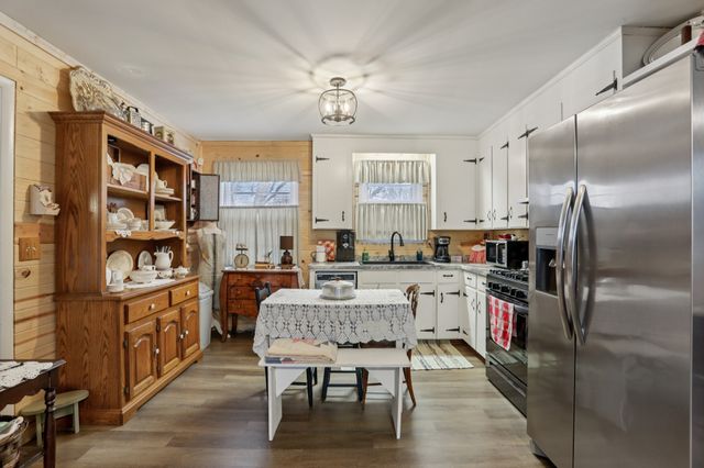 117 June Dr, Dickson, TN 37055