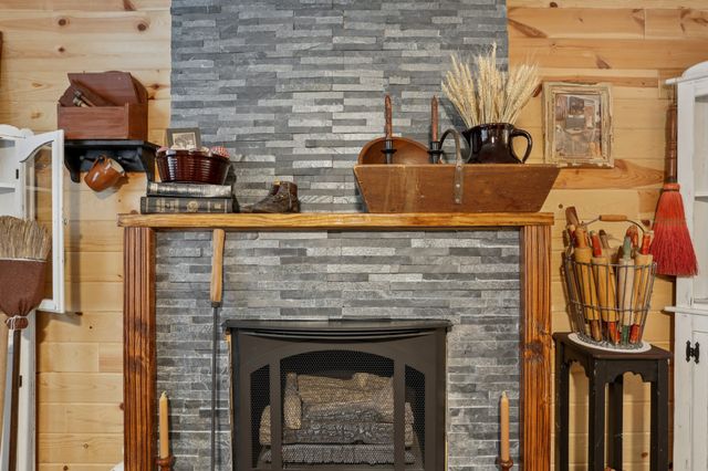 117 June Dr, Dickson, TN 37055