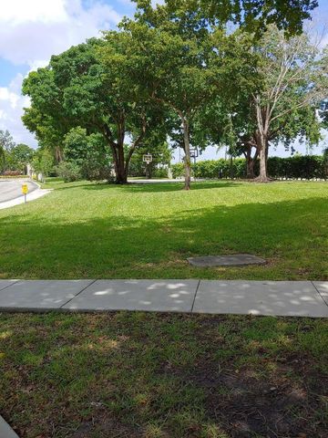 105 Lake Emerald Drive 406, Oakland Park, FL 33309