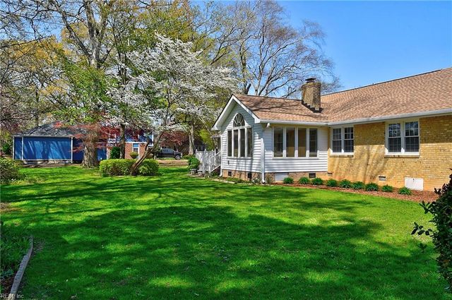 4505 Old English CIR, Virginia Beach, VA 23455