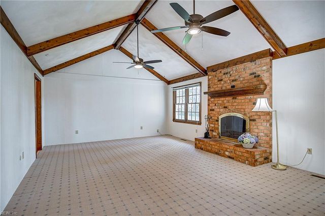 4505 Old English CIR, Virginia Beach, VA 23455