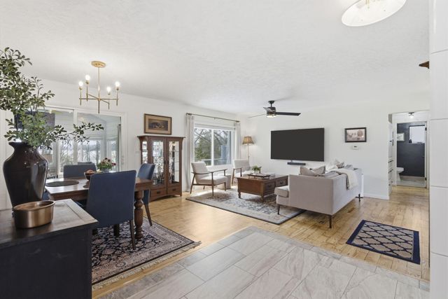 453 Dale Avenue, Hollister, MO 65672