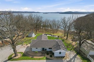 453 Dale Avenue, Hollister, MO 65672