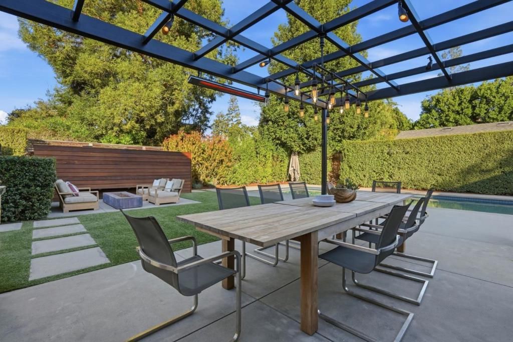 Image 27 of property listing at 1525 Dana Avenue, Palo Alto, CA 94303