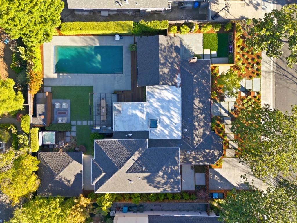 Image 35 of property listing at 1525 Dana Avenue, Palo Alto, CA 94303