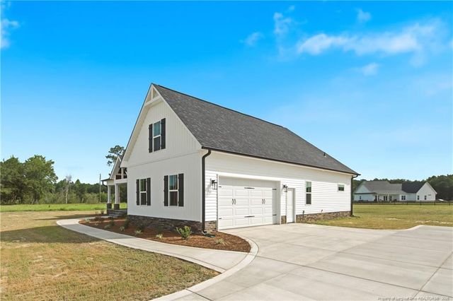 6729 Sim Canady Road, Hope Mills, NC 28348