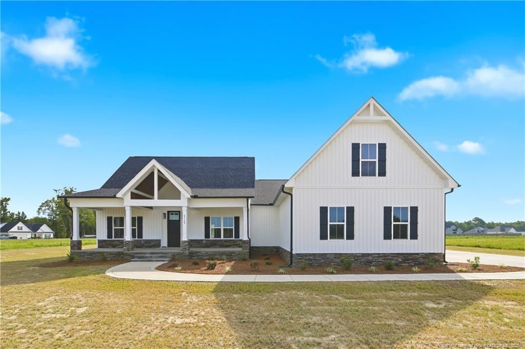 6729 Sim Canady Road, Hope Mills, NC 28348