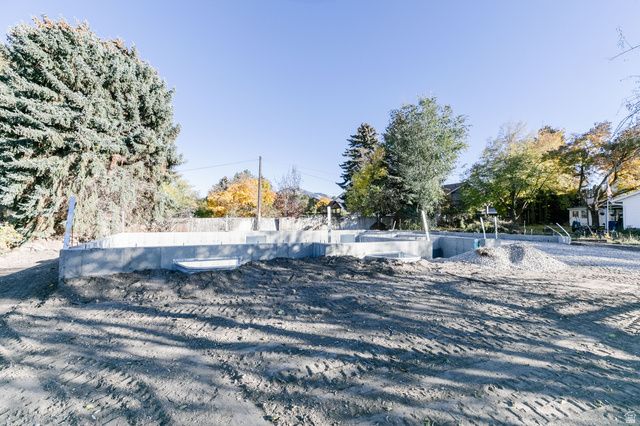 28 N 100 E, Hyrum, UT 84319