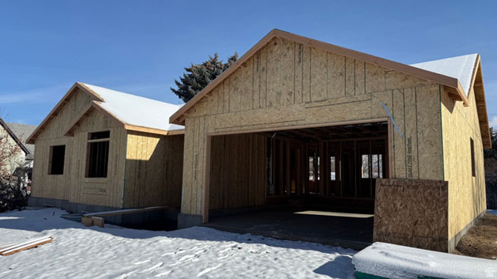 28 N 100 E, Hyrum, UT 84319