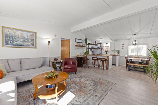 555 Freeman Road UNIT 128, Central Point, OR 97502