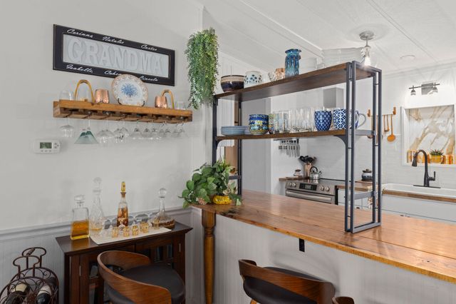 555 Freeman Road UNIT 128, Central Point, OR 97502