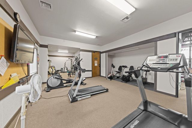 555 Freeman Road UNIT 128, Central Point, OR 97502