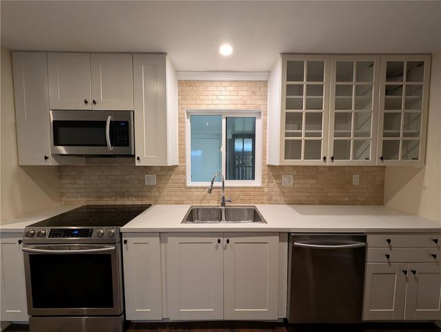 8710 PLUM LANE, Temple Terrace, FL 33637