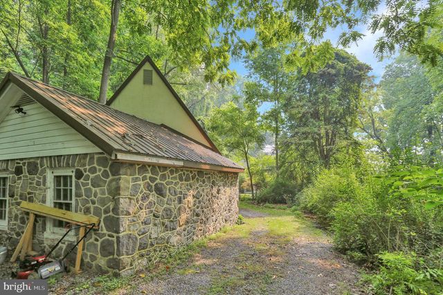 357 FRY, Fleetwood, PA 19522