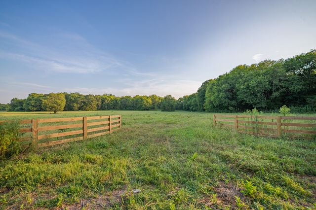 1 Hunter Bills Rd, Lewisburg, TN 37091